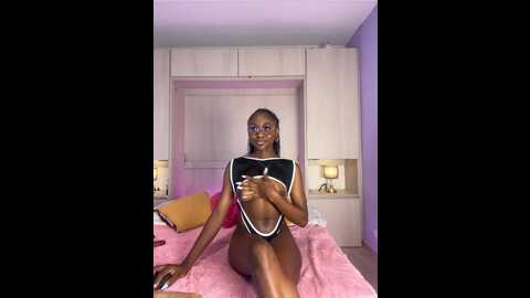 Media: t4mmy_ Stripchat 2023-09-16 15:27:00