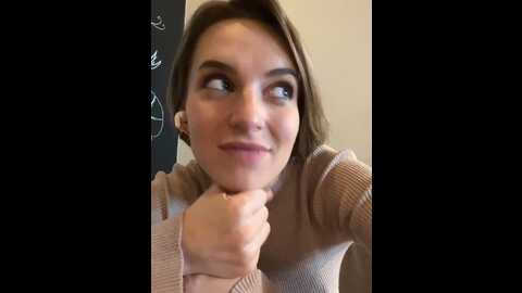 Media: _angelari_ Stripchat 2023-09-17 15:20:00