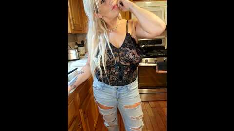 Media: littlemisseeve Stripchat 2023-09-17 00:09:00