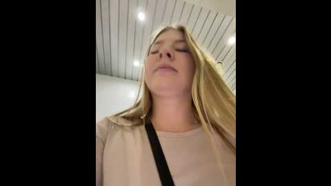 Media: newlale Stripchat 2023-09-17 10:20:00
