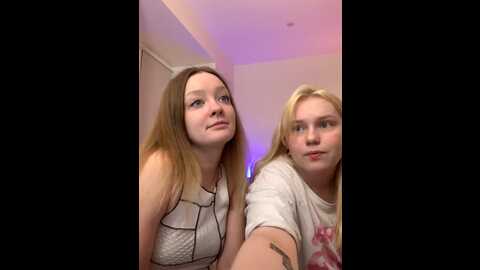 Media: radiants_two Stripchat 2023-09-17 03:12:00