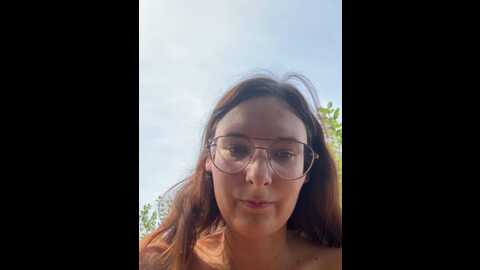 Media: the_snowwhitee Stripchat 2023-09-17 11:50:00