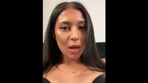 Media: yasmine_khalifa Stripchat 2023-09-17 19:36:00