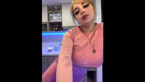 Media: alirawrz Stripchat 2023-09-18 12:17:00