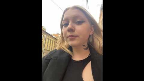 Media: highway_pixie Stripchat 2023-09-18 14:11:00