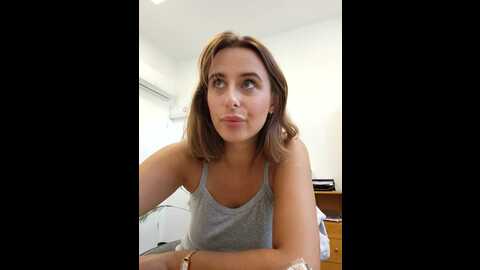 Media: hii_lolla Stripchat 2023-09-18 13:29:00