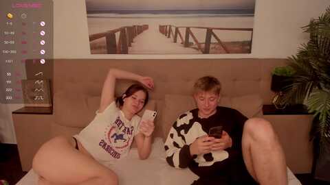 holly_chris @ stripchat on 20230918