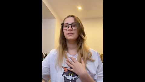 Media: radiants_two Stripchat 2023-09-18 14:32:00