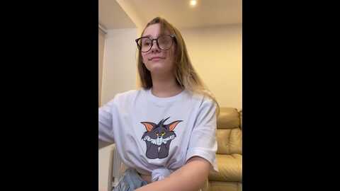 Media: radiants_two Stripchat 2023-09-18 19:48:00