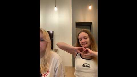 Media: radiants_two Stripchat 2023-09-18 21:06:00