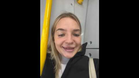 Media: legally_blonde Stripchat 2023-09-19 09:43:00