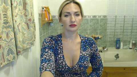 Media: mallinia Stripchat 2023-09-18 23:16:00
