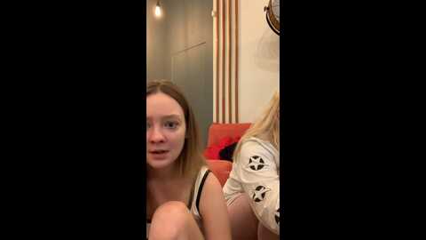 Media: radiants_two Stripchat 2023-09-19 01:06:00