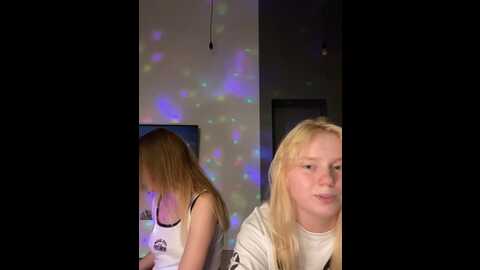 Media: radiants_two Stripchat 2023-09-19 02:24:00