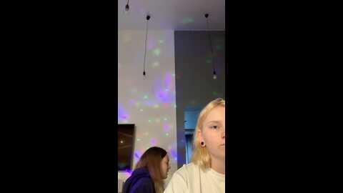 Media: radiants_two Stripchat 2023-09-19 04:36:00