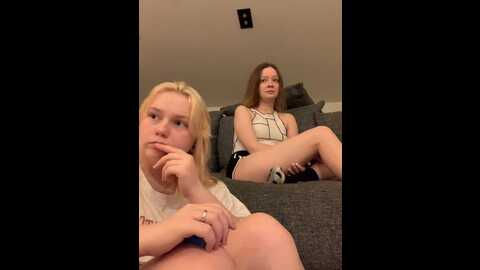 Media: radiants_two Stripchat 2023-09-19 17:00:00