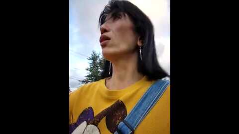 Media: skinnychinamilf Stripchat 2023-09-19 11:32:00