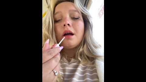 Media: sofiaadams Stripchat 2023-09-19 06:48:00