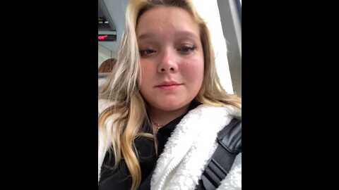 Media: sofiaadams Stripchat 2023-09-19 11:36:00