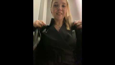 street_krystina @ stripchat on 20230920