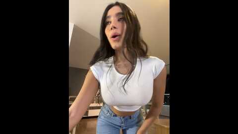 Media: irish_collins Stripchat 2023-09-21 00:24:00