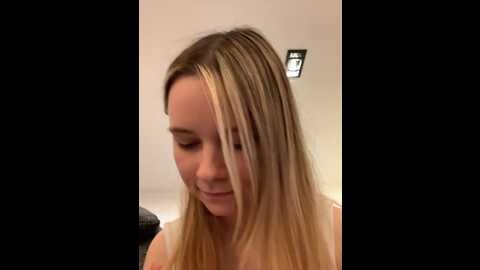 Media: radiants_two Stripchat 2023-09-21 06:44:00