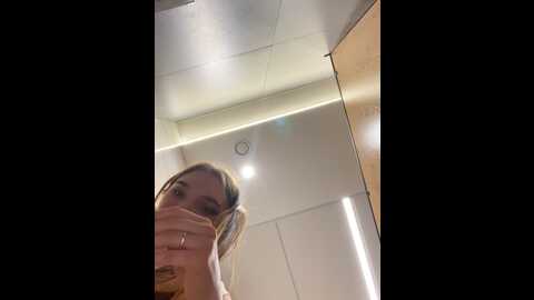 Media: ammyhot Stripchat 2023-09-22 10:03:00