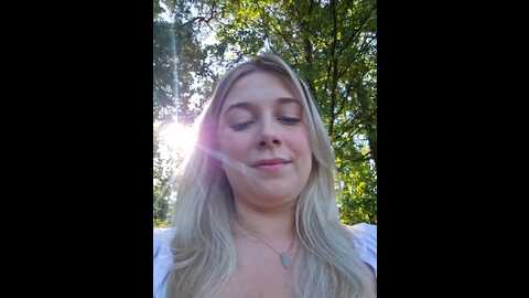 Media: cherryauroraa Stripchat 2023-09-22 07:52:00