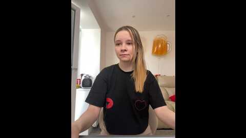 Media: radiants_two Stripchat 2023-09-22 05:08:00