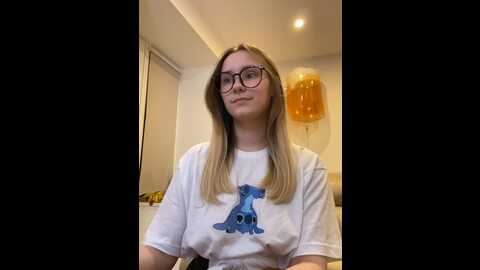 Media: radiants_two Stripchat 2023-09-22 18:04:00