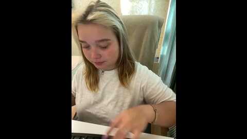 Media: sofiaadams Stripchat 2023-09-22 05:44:00