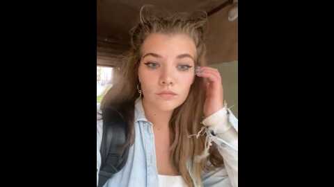 Media: holy_tereza Stripchat 2023-09-23 14:27:00