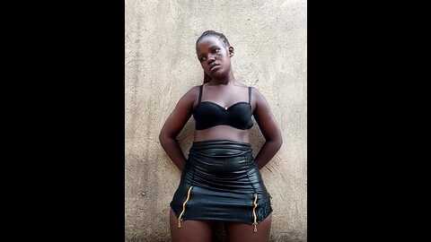 Media: holygrail001 Stripchat 2023-09-23 13:15:00