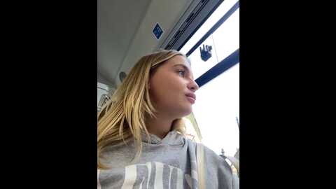 Media: legally_blonde Stripchat 2023-09-23 11:51:00