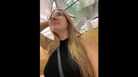 Media: newlale Stripchat 2023-09-23 10:06:00