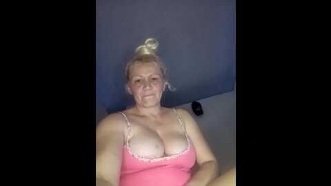 Media: nicolle_milf Stripchat 2023-09-23 22:12:00