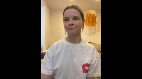 Media: radiants_two Stripchat 2023-09-23 11:24:00