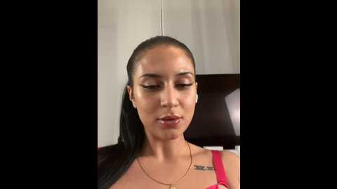 Media: yasmine_khalifa Stripchat 2023-09-23 04:06:00