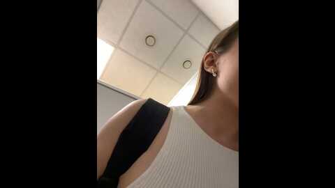 Media: brilliant_kiss Stripchat 2023-09-24 15:38:00
