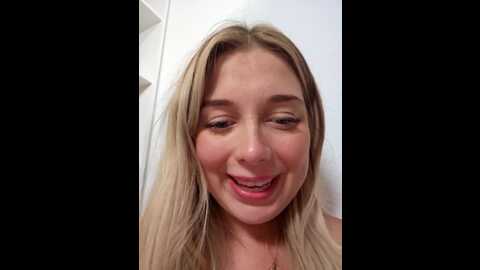 Media: cherryauroraa Stripchat 2023-09-24 19:24:00