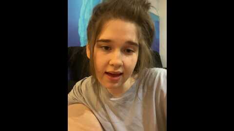 Media: hornygirlh Stripchat 2023-09-23 23:09:00