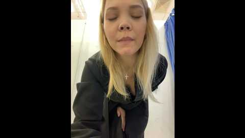 street_krystina @ stripchat on 20230924
