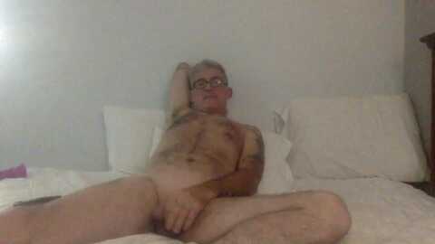 Media: snowbunnyanddaddy Stripchat 2023-09-25 07:36:00