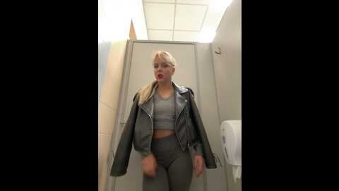 Media: likacat Stripchat 2023-09-26 08:02:00