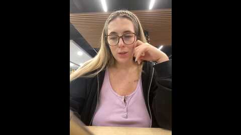 Media: mommmyyummy Stripchat 2023-09-26 11:25:00