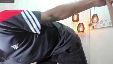 Media: yayi_derek Stripchat 2023-09-26 19:17:00