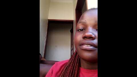 Media: holygrail001 Stripchat 2023-09-27 13:18:00