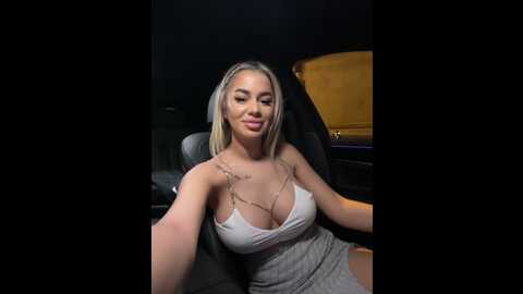 Media: kirstievegas Stripchat 2023-09-26 23:33:00