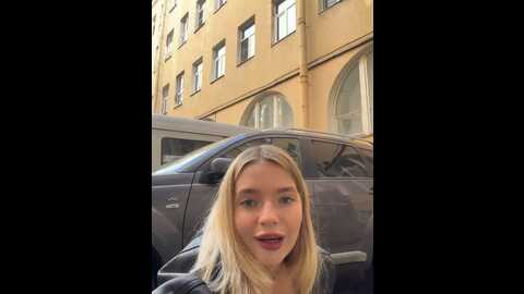 Media: legally_blonde Stripchat 2023-09-27 06:16:00