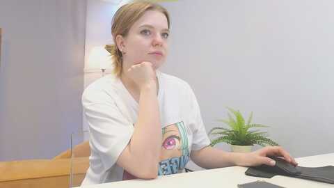 Media: lovlybambi Stripchat 2023-09-27 12:49:00